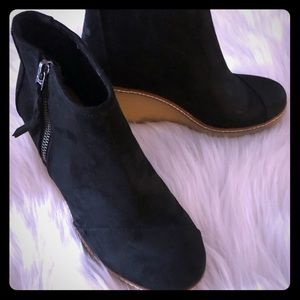 Toms booties